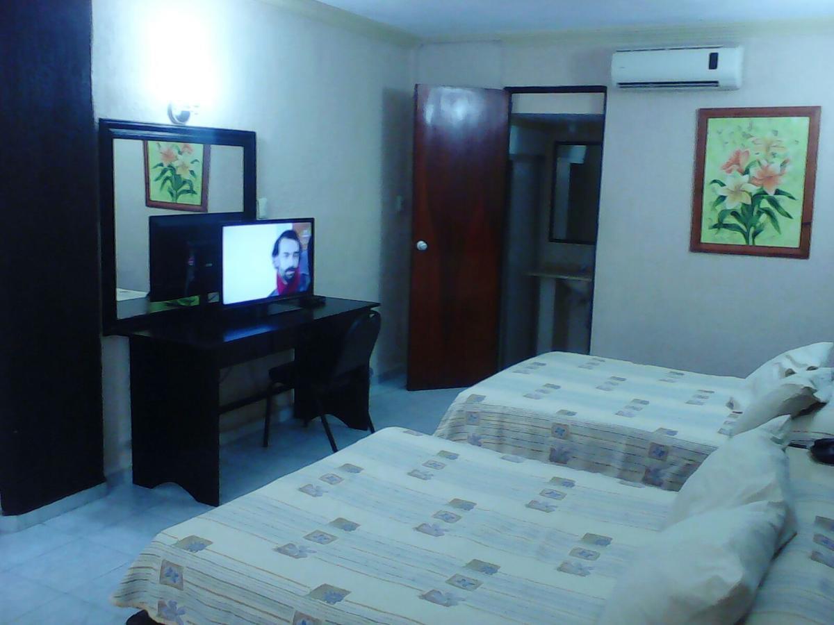Hotel Safari Тустла-Гутьеррес Экстерьер фото