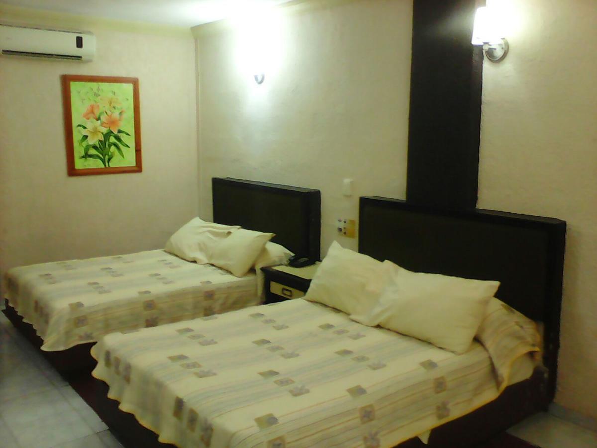 Hotel Safari Тустла-Гутьеррес Экстерьер фото